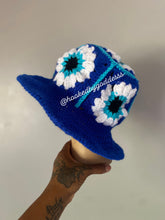 Load image into Gallery viewer, Granny Square Bucket Hat

